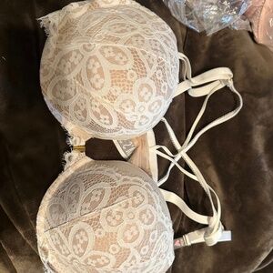 New VS Victoria’s Secret push up bra lace 40D